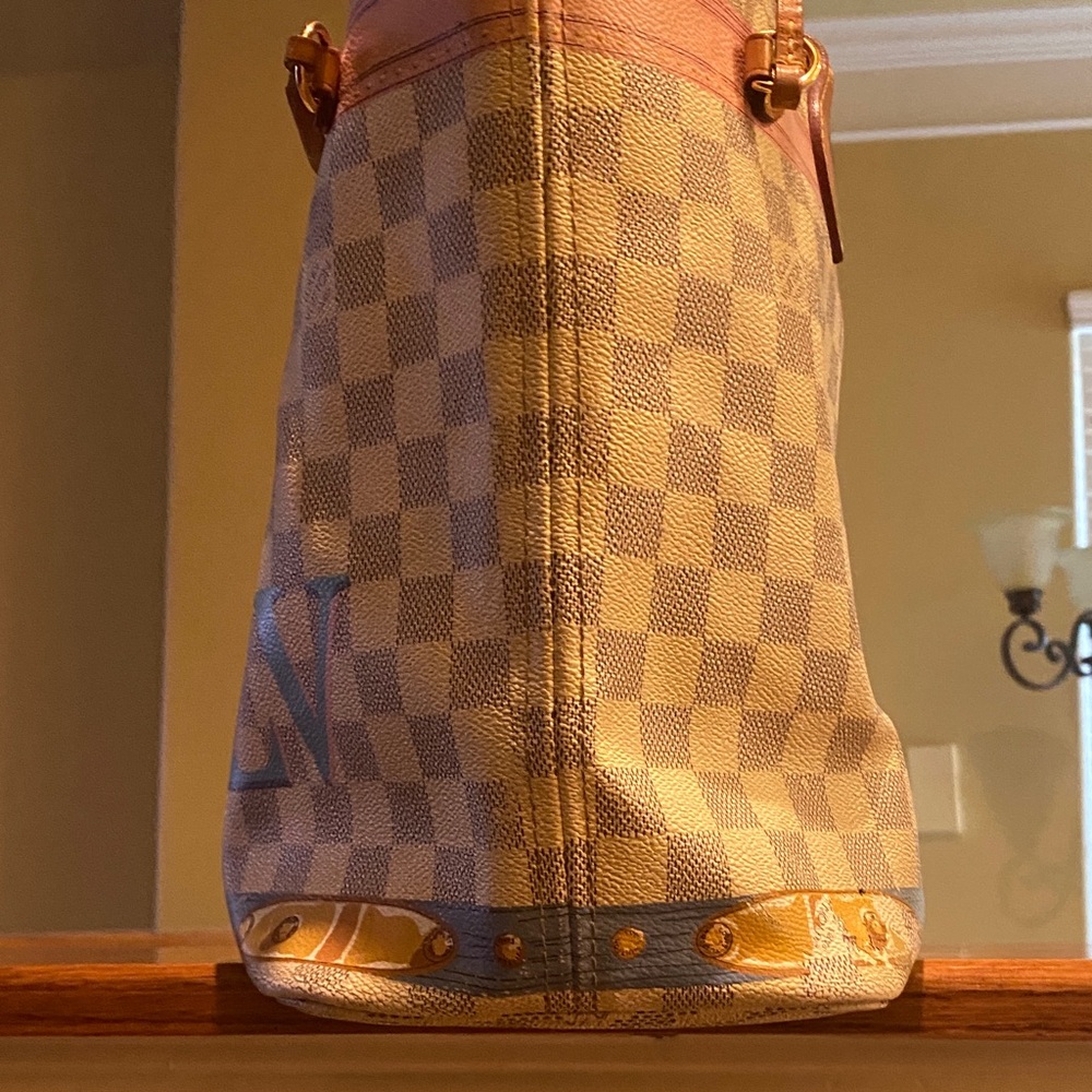 Louis Vuitton Rare Summer Trunk Bag - Picture 5 of 15